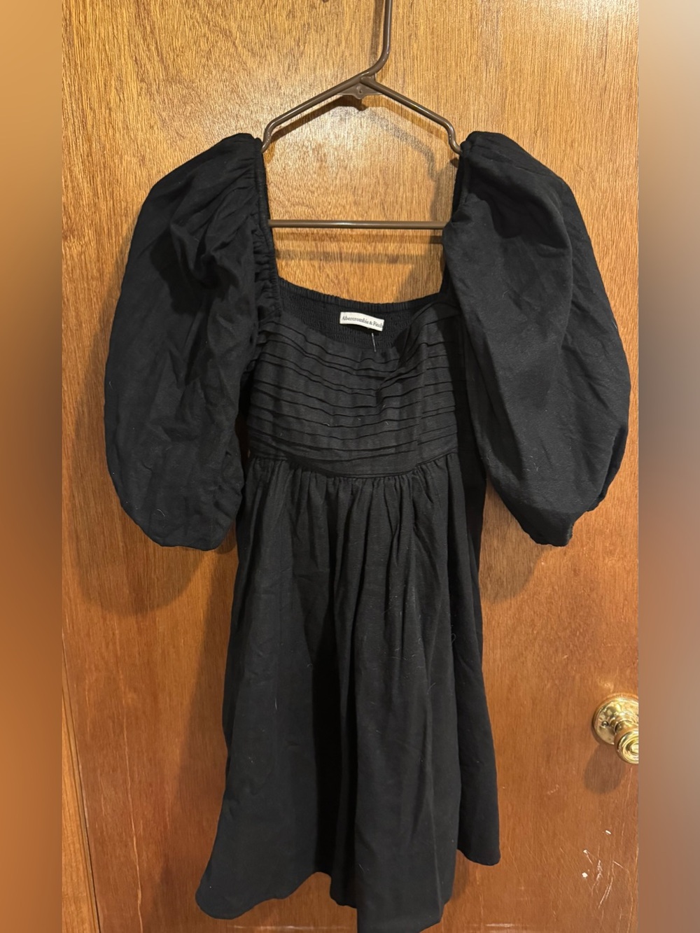 Abercrombie & Fitch Black Puff-Sleeve Midi Dress